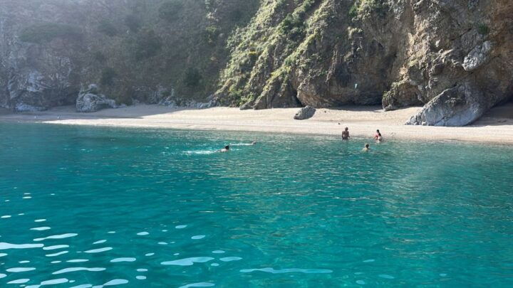 Aeolian Islands - Activity Duration and Languages
