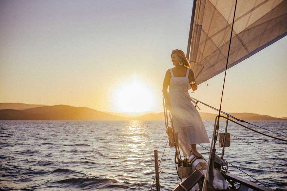 Airlie: Adults Only Sunset Sail With Aperol Spritz/Antipasto - Cancellation Policy and Guide