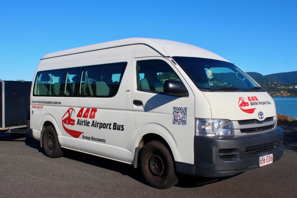 Airlie Beach: Private Bus From/To Whitsunday Coast Airport - Transportation Service