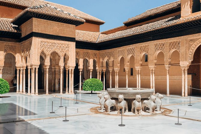 Alhambra Tickets and Albaicin Private Tour - Inclusions and Accessibility Information