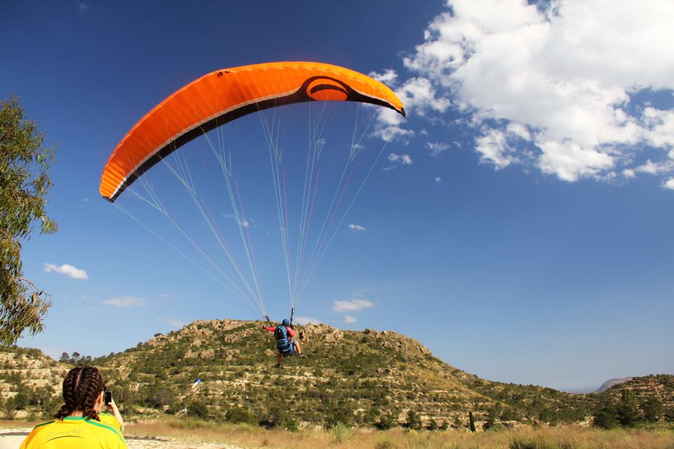 Alicante and Santa Pola: Tandem Paragliding Flight - Experience Highlights