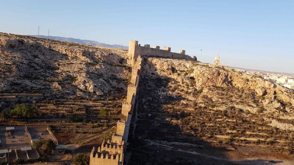 Almeria: Alcazaba Guided Tour - Experience Highlights