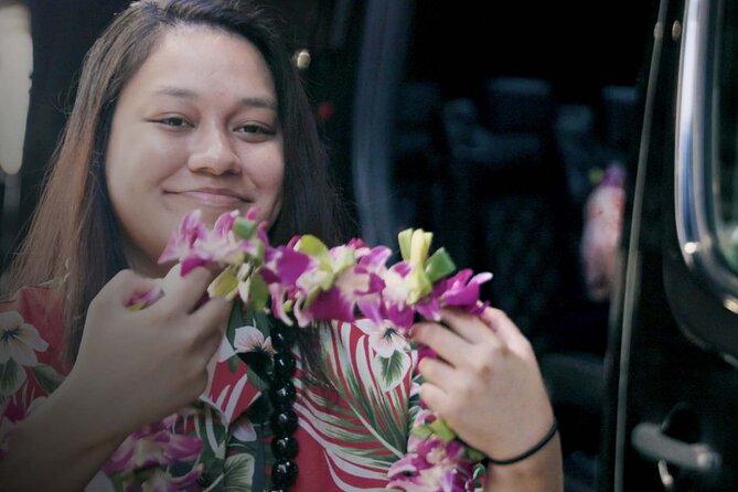 Aloha Lei Greeting on Arrival in Honolulu - Participant Details and Accessibility