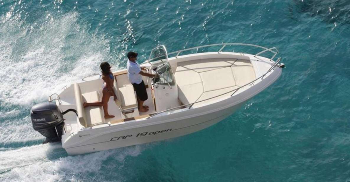 Amalfi: Boat Rental No License - Boat Features and Description