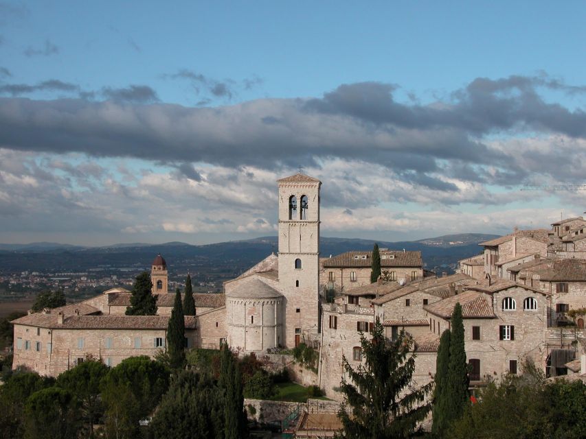 Assisi and Countryside Winery Private Tour From Rome - Itinerary