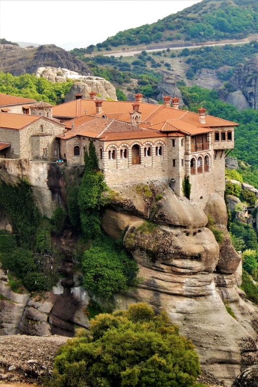 Athens: 2-Day Meteora Tour in Spanish With Guide & Hotel - Provider Information