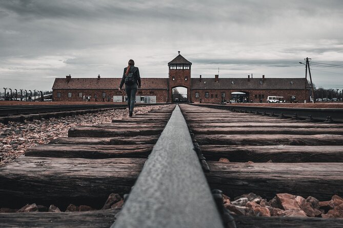 Auschwitz-Birkenau Memorial & Museum Private Tour From Krawkow  - Oswiecim - Transport Details