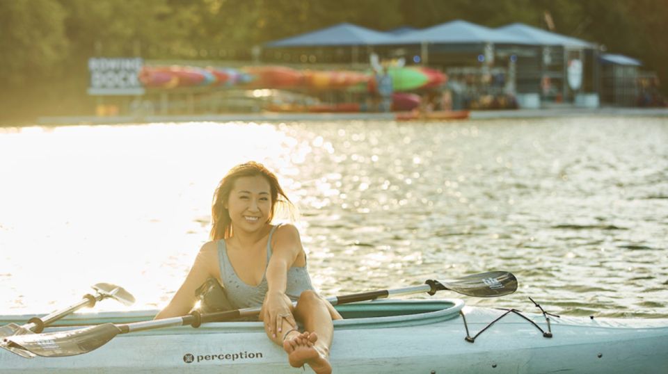 Austin: Congress Avenue Sunset Bat Kayaking Tour - Experience Highlights