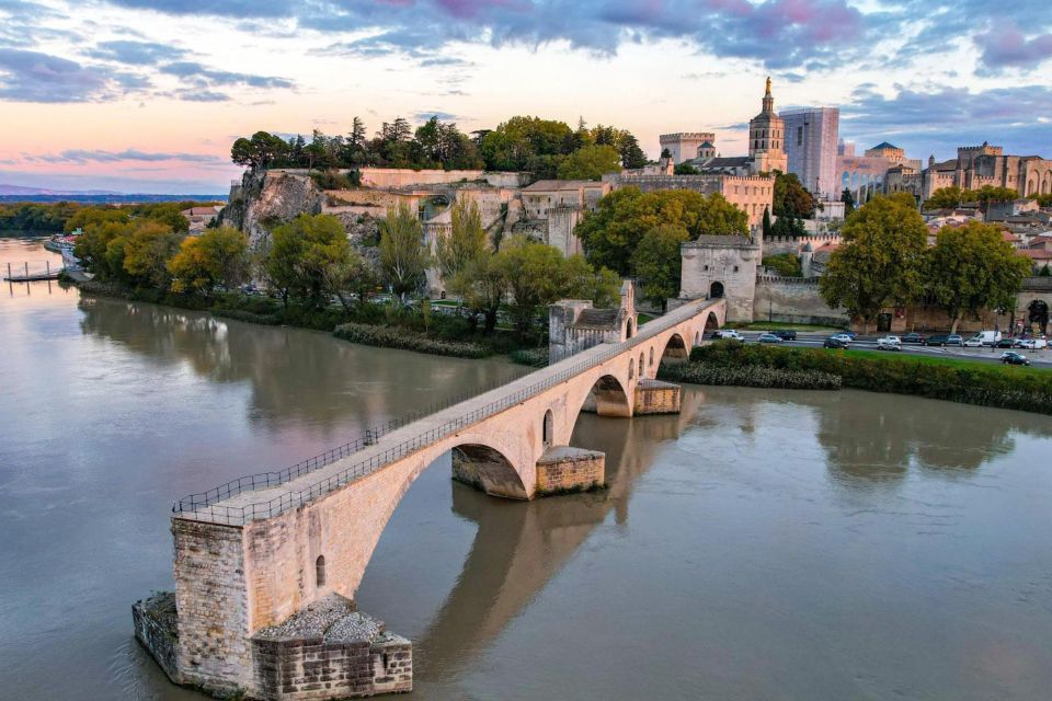 Avignon Bridge: The Digital Audio Guide - Exclusive Digital Audio Guide Details