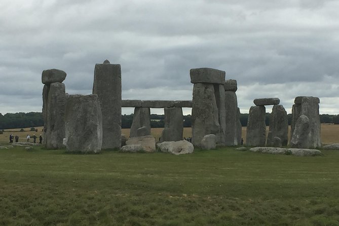 Award Winning Luxury London Day Out to Stonehenge & Bath Chauffeur Tour - Pricing and Availability