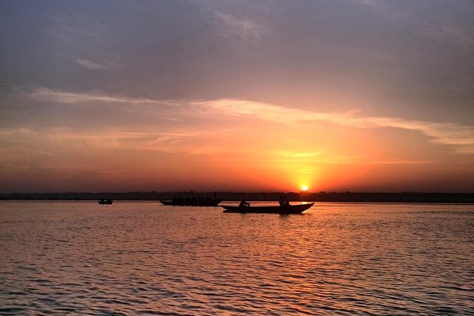 Banaras (Varanasi) Tour - Experiencing Sunrise on the Ganges