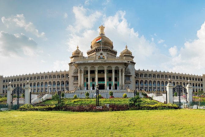 Bangalore Heritage and Cultural Walking Tour - Tour Features and Guide