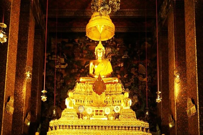 Bangkok Must Visit Sights - Wat Pho (Temple of the Reclining Buddha)