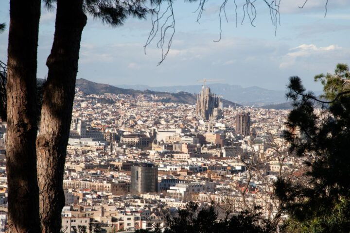 Barcelona Montjuïc Walking Tour: Magic and Transformations - Exploring Historic Monuments