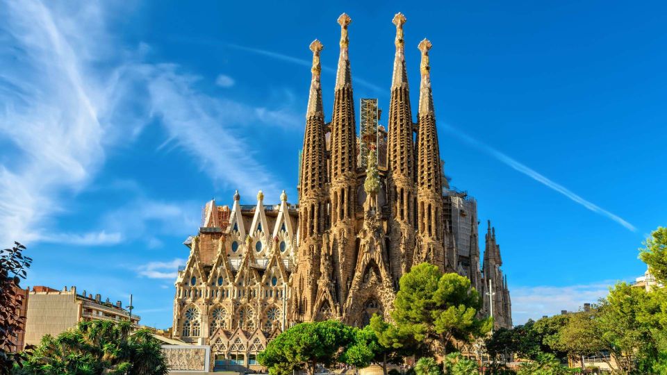 Barcelona: Sagrada Familia and City Tour With Hotel Pickup - Language Options and Pickup Details
