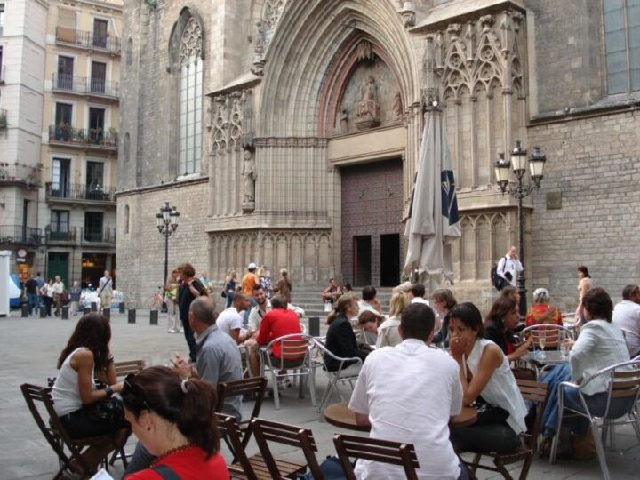 Barcelona: “The Cathedral of the Sea” Literary Walking Tour - Experience Highlights