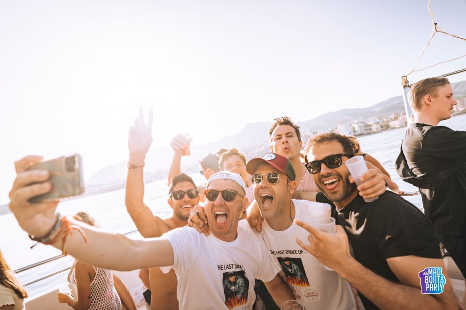 Benalmadena: Boat Party With a Drink - Experience Highlights