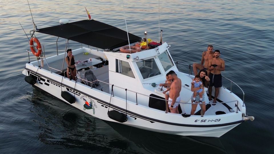 Benalmadena: Private Boat Trip With Drinks & Snacks - Experience Highlights