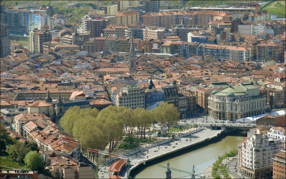 Bilbao: Half-Day Private Tour - Tour Experience