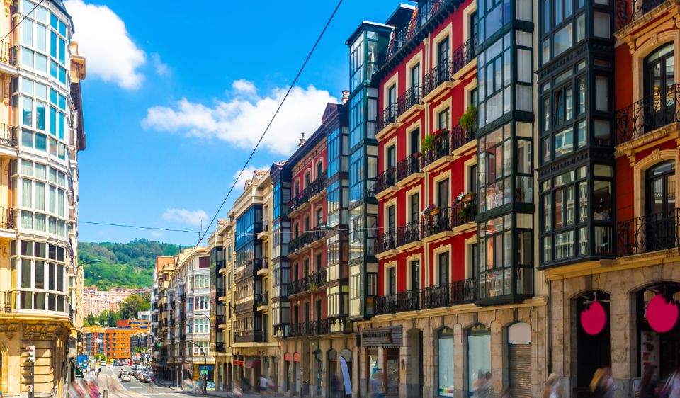 Bilbao Private Walking Tour: History, Guggenheim, Pintxos - Activity Details