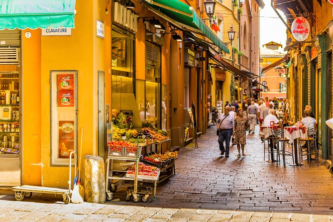 Bologna Food & Cultural Walking Tour - Historical Landmarks