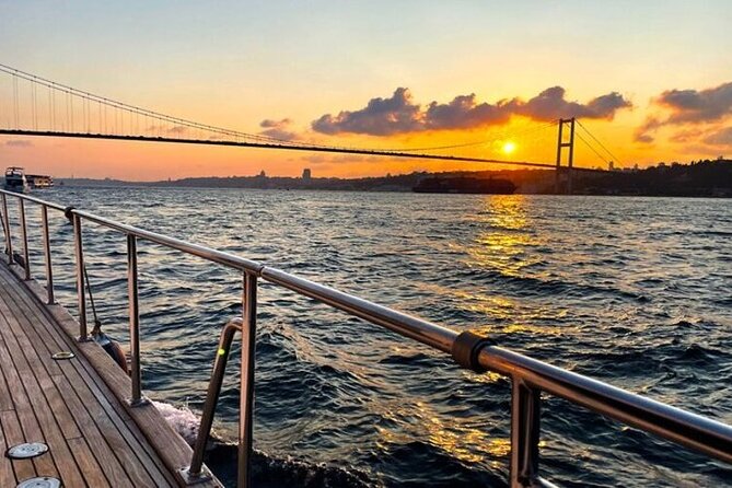Bosphorus Sunset Serenity Cruise: Set out on a Twilight Odyssey - Customer Reviews Overview