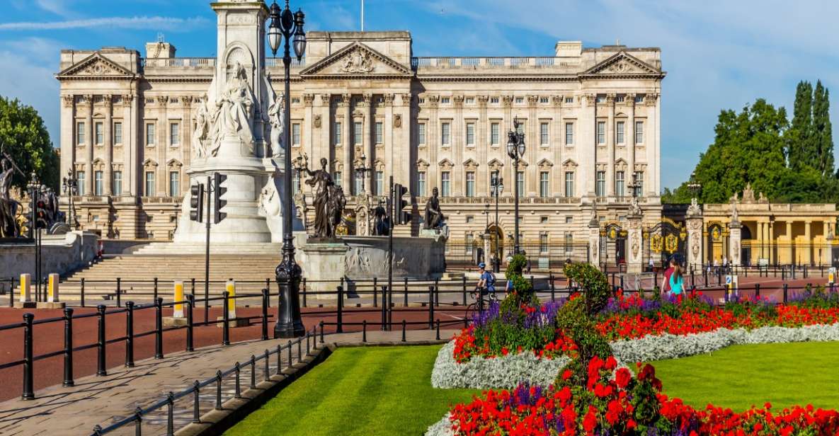 Buckingham Palace Exterior and Royal History Private Tour - Tour Highlights