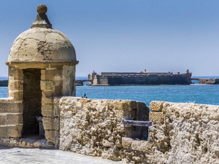 Cadiz: Guided City Tour - Group Size and Cancellation Policy