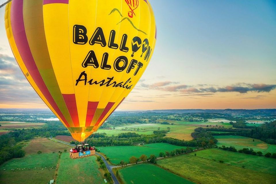 Camden Valley: Sunrise Hot Air Balloon Flight With Breakfast - Experience Highlights