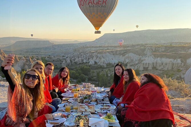 Cappadocia Sunrise Breakfast With Hot Air Balloons - Watch the Spectacular Hot Air Balloons