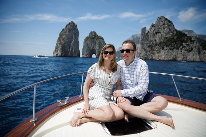 CAPRI & POSITANO From Sorrento - Classic Gozzo 25 - Boat Features