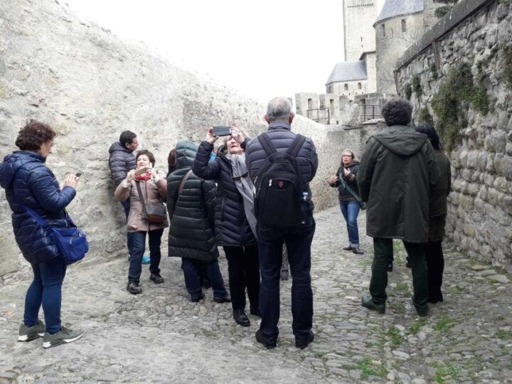 Carcassonne: Fortress Walking Tour - Experience Highlights