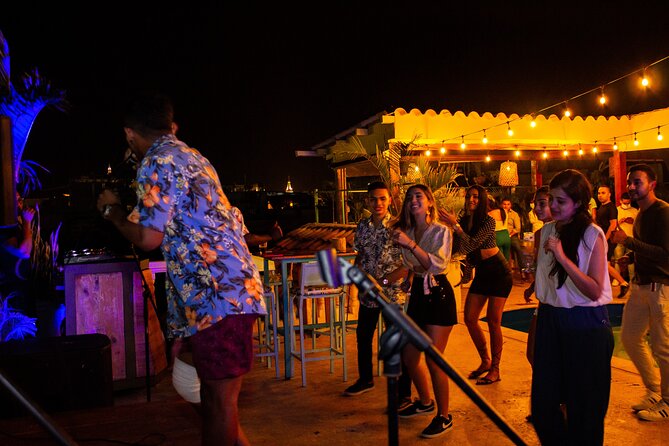 Cartagenas Best Pub Crawl All Included! - Traveler Experience