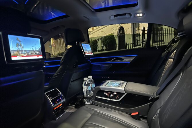 Central London to London Stansted Airport Transfer - Chauffeur Service and Assistance