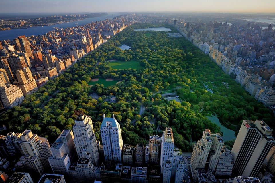 Central Park NYC: First Discovery Walk and Reading Tour - Experience Highlights