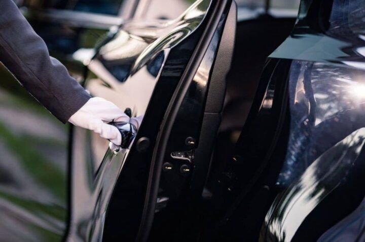 Charles De Gaulle Airport: Private Transfer To/From Paris - Full Experience Description