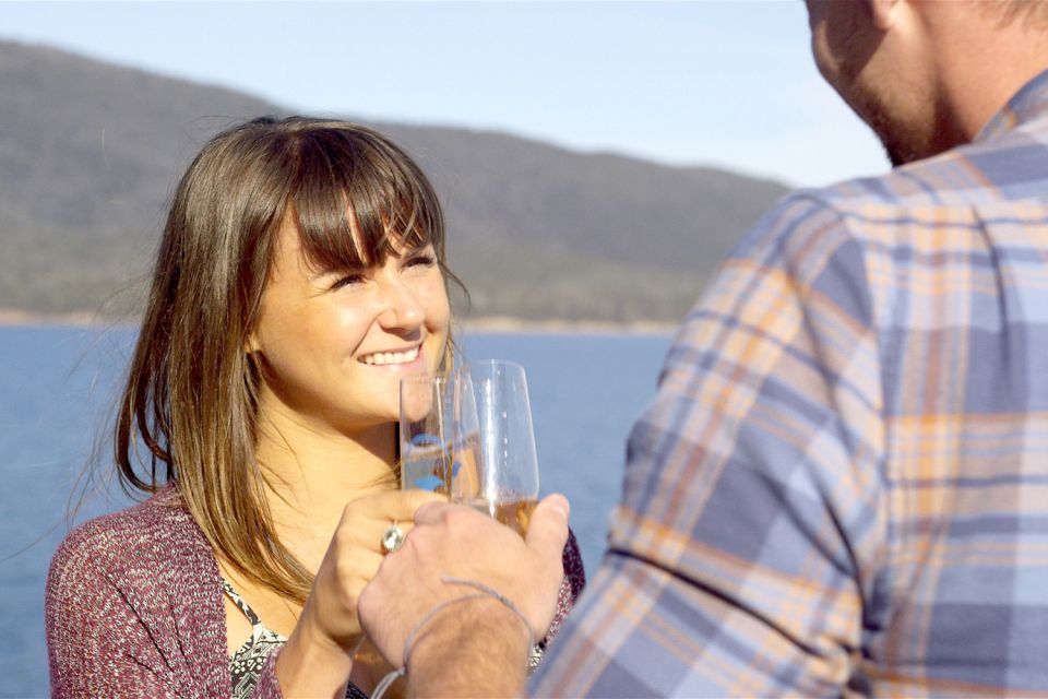 Coles Bay: Wineglass Bay Adults-Only Cruise With Lunch - Experience Highlights
