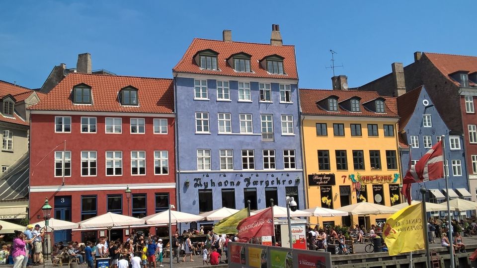 Copenhagen: Highlights Self-Guided City Walking Tour - Experience Highlights