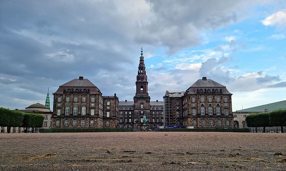 Copenhagen: Private City E-Bike History & Nature Tour - Tour Experience