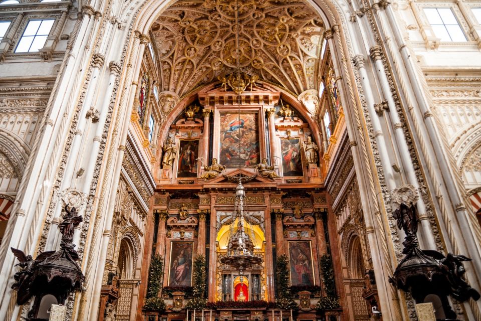 Córdoba: Skip-the-Line Great Mosque-Cathedral History Tour - Tour Description