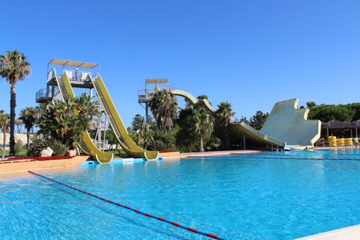 Costa Dorada: Aquopolis Entry Ticket - Features and Inclusions