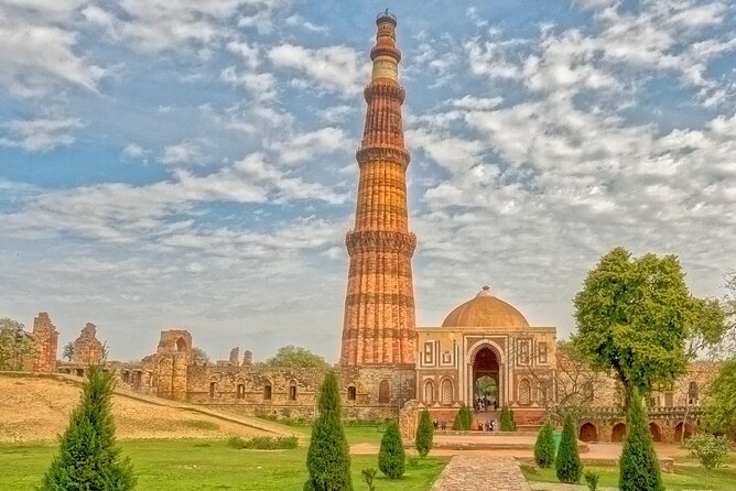 Delhi: Old and New Delhi Private One Day Tour - Historical Landmarks Visited