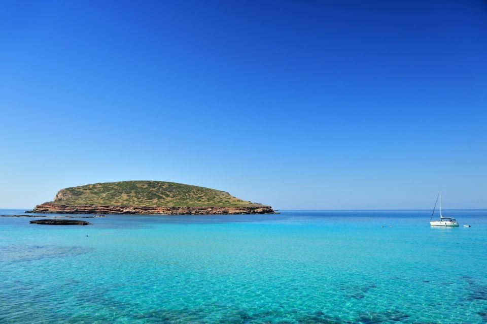 Discover the Ibiza Beaches on a Boat Without License 8H - Experience Highlights