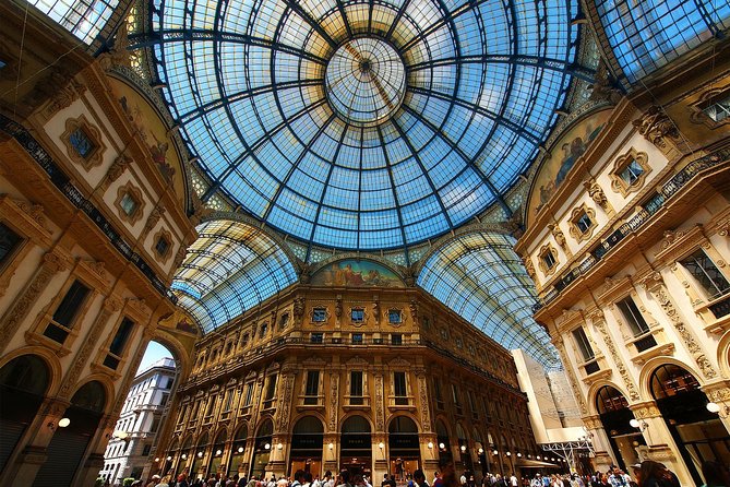 Discovering Milan Walking Tour - Guide Expertise