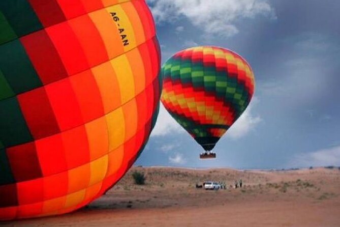 Dubai Desert By Hot Air Balloon With (Falcon Show and Camel) - Inclusions