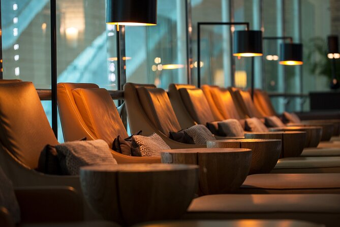 Dubai International Airport (DXB) T3/T1/T2 Luxury Lounge Access - Amenities and Services