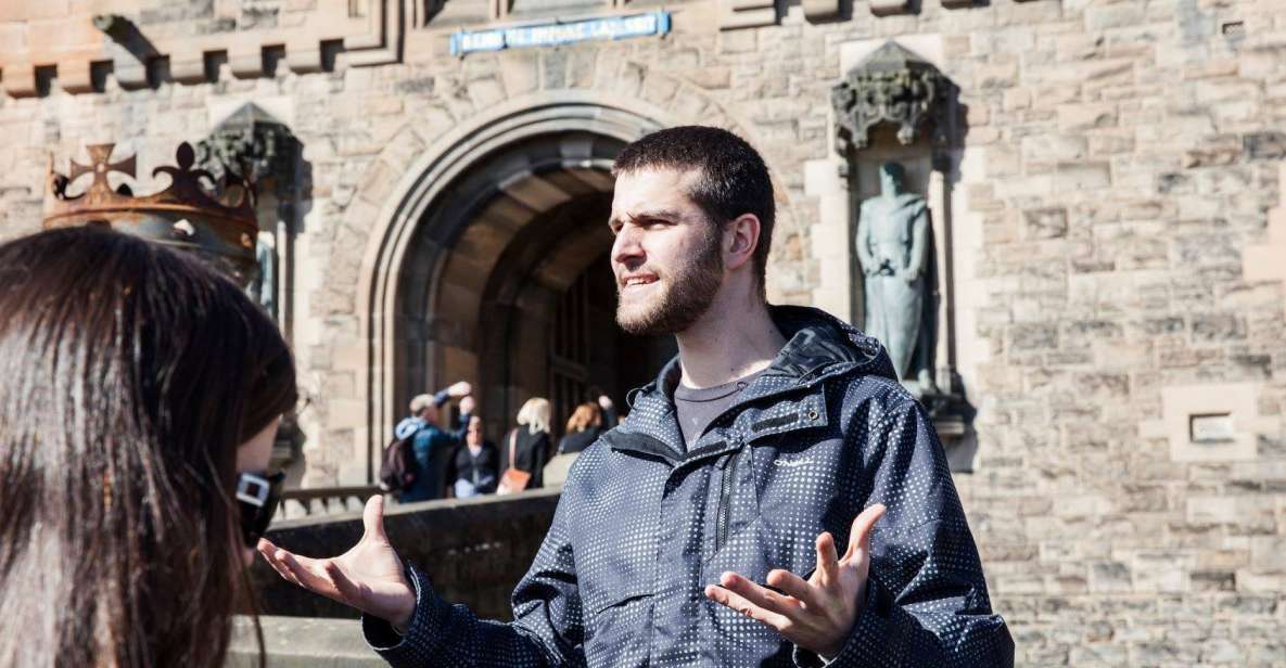 Edinburgh Castle: Guided Tour With Live Guide - Expert Guide Commentary