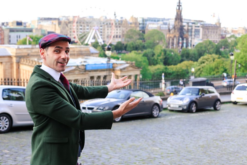 Edinburgh: Comedy Walking Tour With Professional Comedian - Experience Highlights