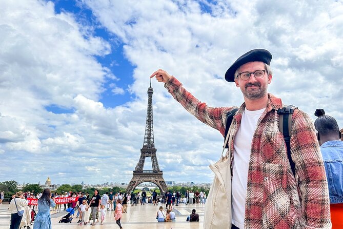 Eiffel Tower Skip the Line Audio Guide Tour With Champagne - Inclusions With the Tour