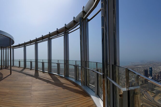 Enjoy Burj Khalifa With Dinner in One Of The Tower Restaurants - Stunning Views From the Tower